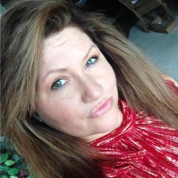 Contact met Melanievv, 50 jarige Vrouw beschikbaar in Gelderland