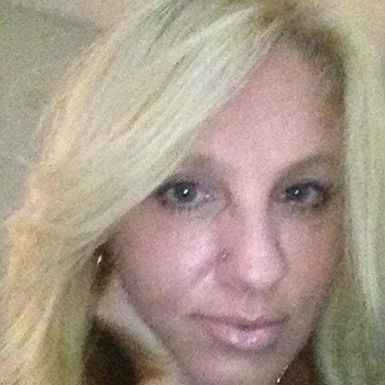 Contact met suzyq, 48 jarige Vrouw beschikbaar in Noord-Brabant