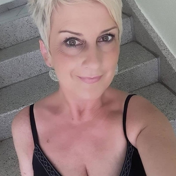 Contact met Briannke, 54 jarige Vrouw beschikbaar in Utrecht