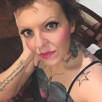 35 jarige Vrouw uit Grolloo wilt sex