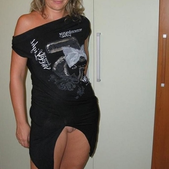 52 jarige Vrouw uit Weersel wilt sex