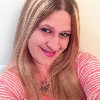 Contact met Strid, 44 jarige Vrouw beschikbaar in Overijssel