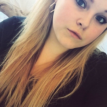 Contact met SweetFenneke, 24 jarige Vrouw beschikbaar in Noord-Holland