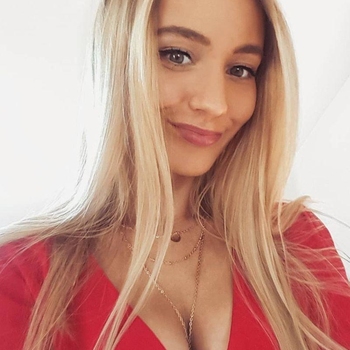 22 jarige Vrouw uit Baflo wilt sex