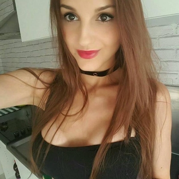 24 jarige Vrouw uit Hattem wilt sex