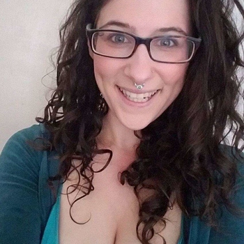 31 jarige Vrouw uit Ravenswoud wilt sex