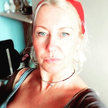 53 jarige Vrouw uit Engelen wilt sex