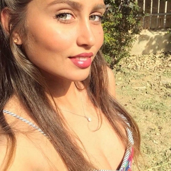 Contact met Donnay, 24 jarige Vrouw beschikbaar in Flevoland