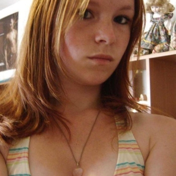 23 jarige Vrouw uit Klazinaveen wilt sex