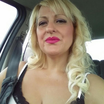 Contact met Manjana, 45 jarige Vrouw beschikbaar in Gelderland