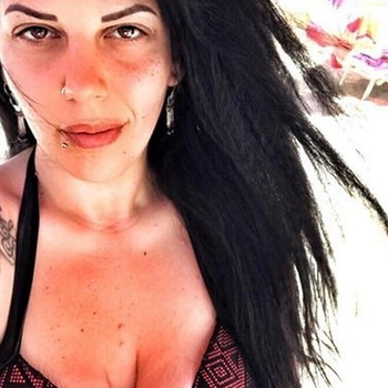 36 jarige Vrouw uit Elst wilt sex
