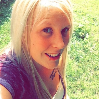 Contact met renskelief, 29 jarige Vrouw beschikbaar in Gelderland