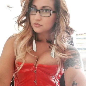 32 jarige Vrouw uit Herpen wilt sex