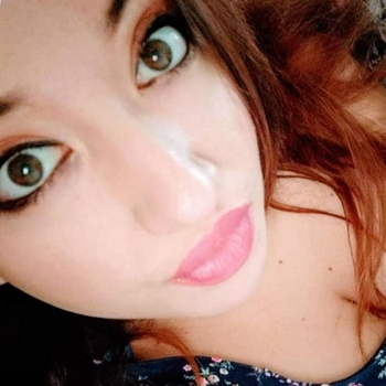 20 jarige Vrouw uit Elst wilt sex
