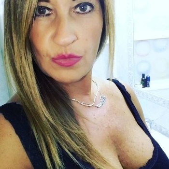 50 jarige Vrouw uit Asenray wilt sex