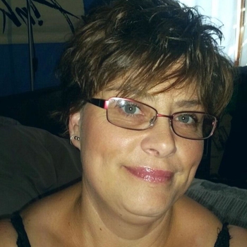 55 jarige Vrouw uit Oegstgeest wilt sex