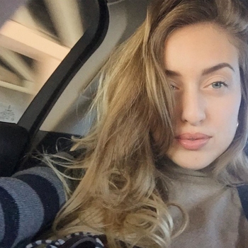 Contact met Claris, 37 jarige Vrouw beschikbaar in Gelderland