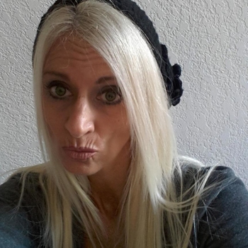 54 jarige Vrouw uit Eppenhuizen wilt sex