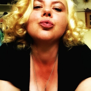 48 jarige Vrouw uit Weersel wilt sex